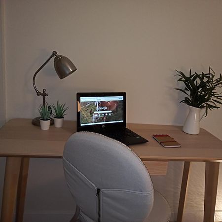 Costa Dos Faros Apartment Малпика Стая снимка