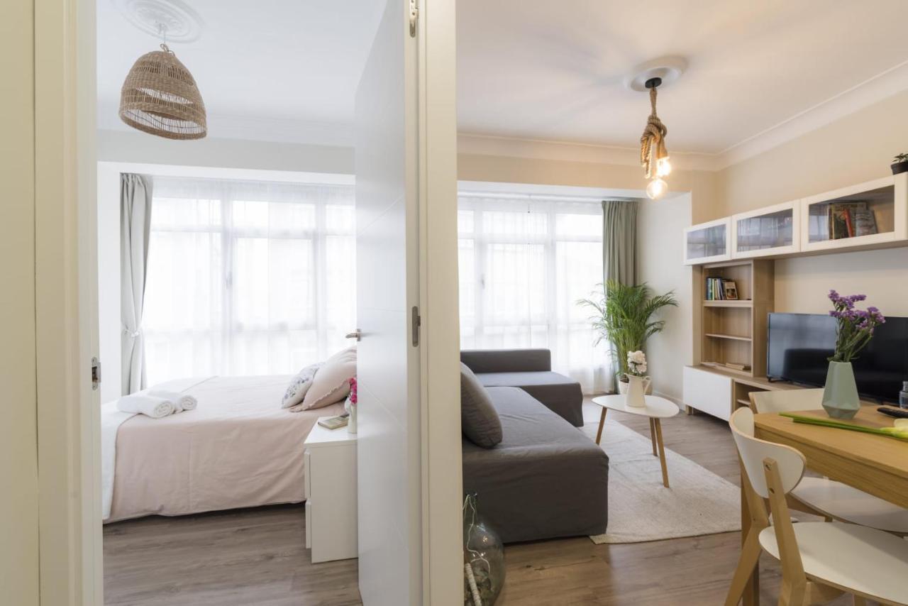 Costa Dos Faros Apartment Малпика Екстериор снимка
