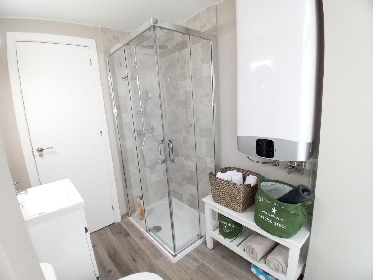 Costa Dos Faros Apartment Малпика Екстериор снимка