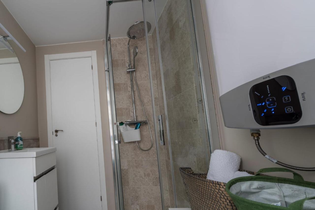 Costa Dos Faros Apartment Малпика Екстериор снимка